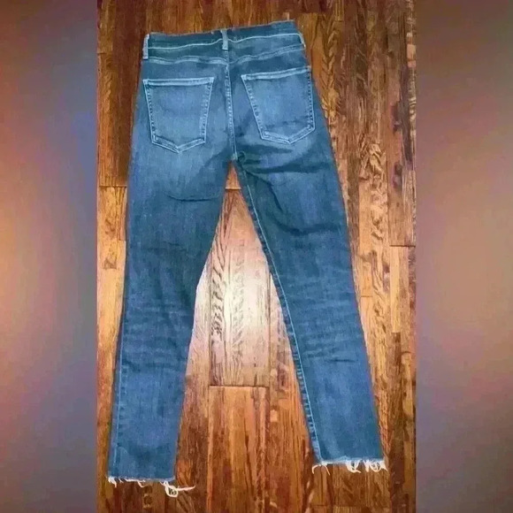 AGOLDE Sophie High Rise Skinny Crop with Raw Hem in Dark Blue Wash - Picture 11 of 12